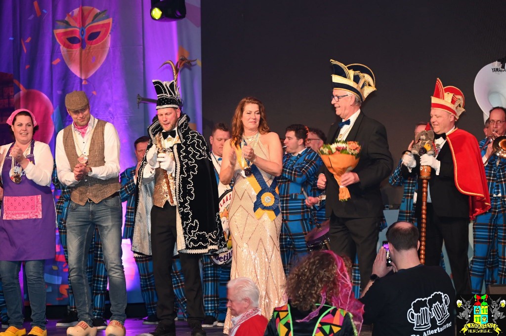../Images/Senioren carnaval 2024 365.jpg